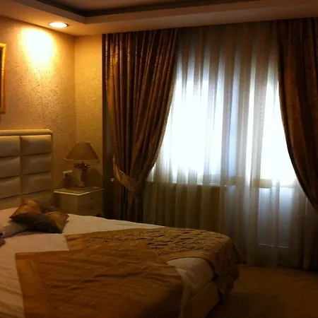 Golden Boutique 2*