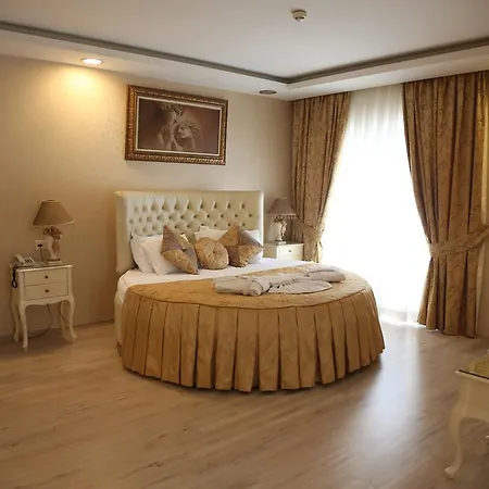Golden Boutique Hotel 2*
