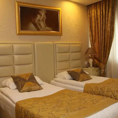 Golden Boutique Hotel 2*